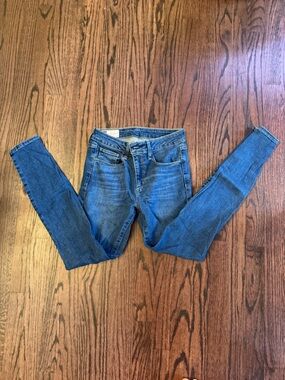 GAP Skinny Jeans